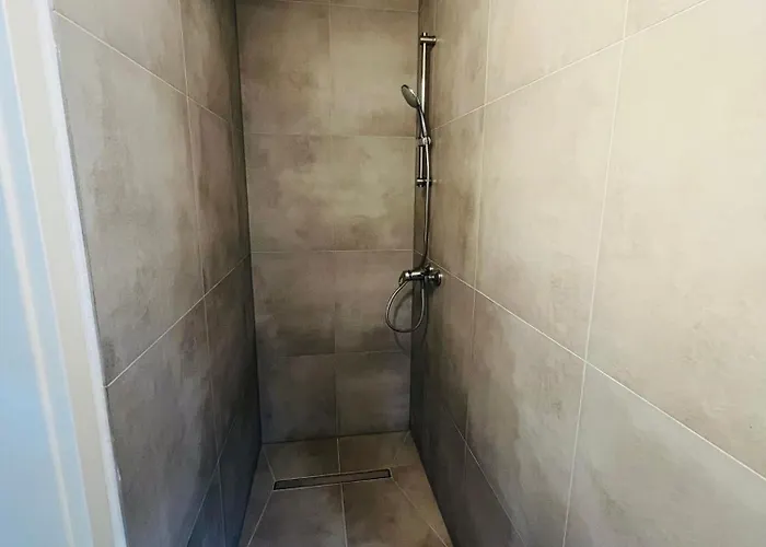 Entire House L 12 Beds L 8 L Floor-heating L Wifi