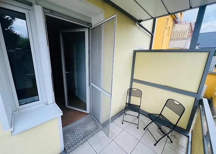 Entire House L 12 Beds L 8 L Floor-heating L Wifi ליפשטאדט