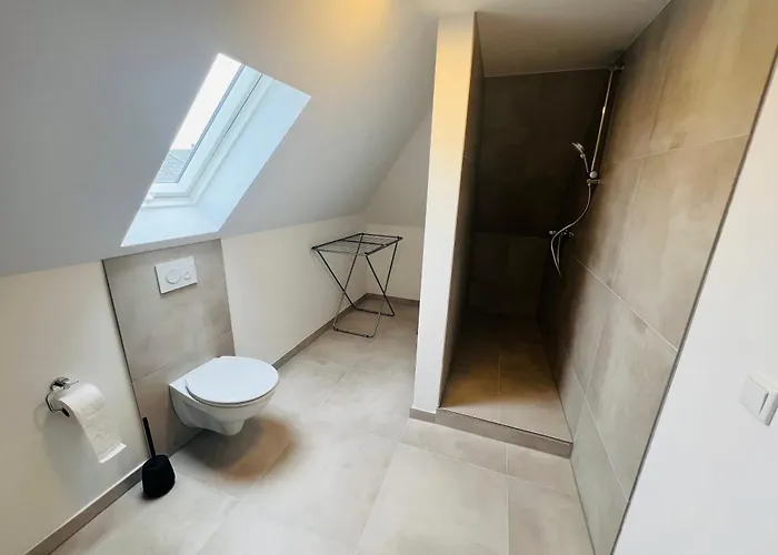 Entire House L 12 Beds L 8 L Floor-heating L Wifi ליפשטאדט