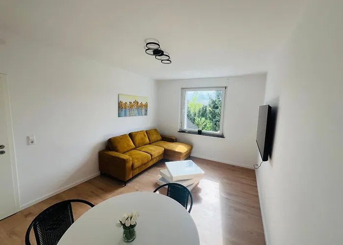 דירה Entire House L 12 Beds L 8 L Floor-heating L Wifi ליפשטאדט